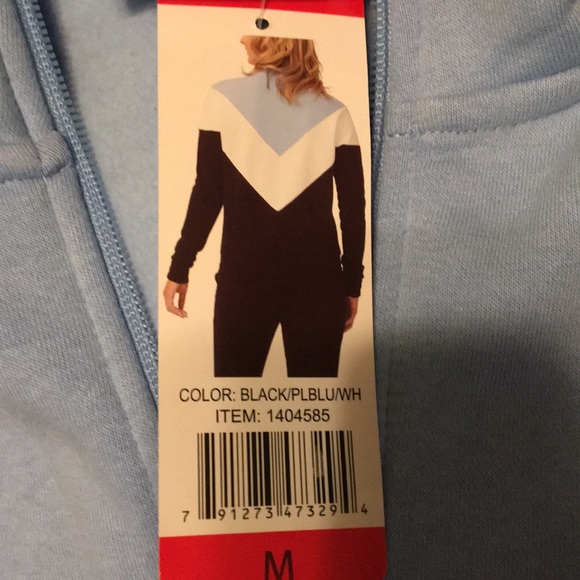 Fila  pullover sweatshirt 1/2 zip NWT Size M - Picture 8 of 11